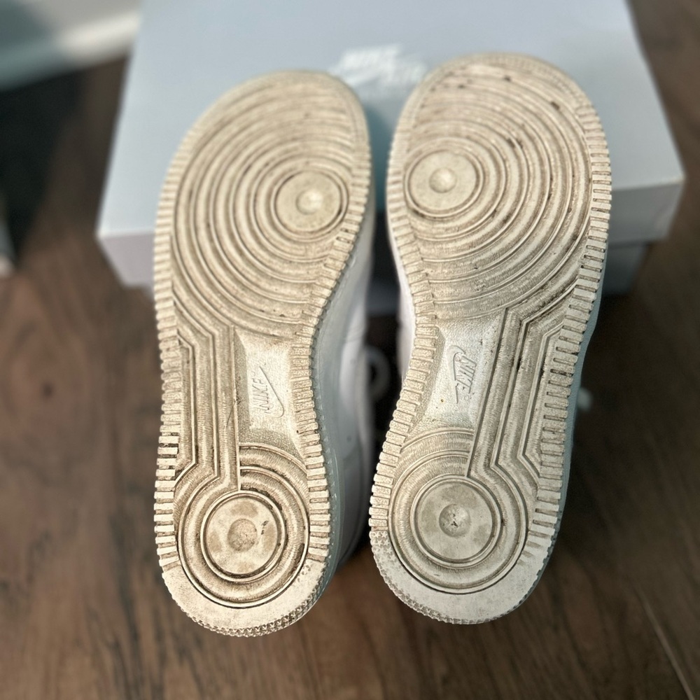 Nike White Air Force one Sneakers sz:7 - Picture 7 of 7